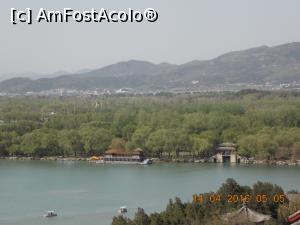 [P20] Beijing, Palatul de Vară, Lacul Kunming și Barca de Marmură în depărtare » foto by mprofeanu
 - 
<span class="allrVoted glyphicon glyphicon-heart hidden" id="av835355"></span>
<a class="m-l-10 hidden" id="sv835355" onclick="voting_Foto_DelVot(,835355,6234)" role="button">șterge vot <span class="glyphicon glyphicon-remove"></span></a>
<a id="v9835355" class=" c-red"  onclick="voting_Foto_SetVot(835355)" role="button"><span class="glyphicon glyphicon-heart-empty"></span> <b>LIKE</b> = Votează poza</a> <img class="hidden"  id="f835355W9" src="/imagini/loader.gif" border="0" /><span class="AjErrMes hidden" id="e835355ErM"></span>