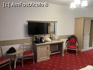 [P05] Hotel Lacul Roșu-camera » foto by Yersinia Pestis
 - 
<span class="allrVoted glyphicon glyphicon-heart hidden" id="av1453067"></span>
<a class="m-l-10 hidden" id="sv1453067" onclick="voting_Foto_DelVot(,1453067,6333)" role="button">șterge vot <span class="glyphicon glyphicon-remove"></span></a>
<a id="v91453067" class=" c-red"  onclick="voting_Foto_SetVot(1453067)" role="button"><span class="glyphicon glyphicon-heart-empty"></span> <b>LIKE</b> = Votează poza</a> <img class="hidden"  id="f1453067W9" src="/imagini/loader.gif" border="0" /><span class="AjErrMes hidden" id="e1453067ErM"></span>