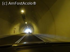 [P05] Tuneluri imediat după intrarea în Grecia (monitorizate video, limită de 60 km/h). » foto by tata123 🔱
 - 
<span class="allrVoted glyphicon glyphicon-heart hidden" id="av1436587"></span>
<a class="m-l-10 hidden" id="sv1436587" onclick="voting_Foto_DelVot(,1436587,6346)" role="button">șterge vot <span class="glyphicon glyphicon-remove"></span></a>
<a id="v91436587" class=" c-red"  onclick="voting_Foto_SetVot(1436587)" role="button"><span class="glyphicon glyphicon-heart-empty"></span> <b>LIKE</b> = Votează poza</a> <img class="hidden"  id="f1436587W9" src="/imagini/loader.gif" border="0" /><span class="AjErrMes hidden" id="e1436587ErM"></span>