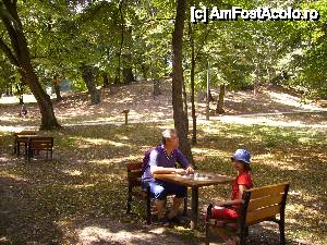[P11] Parcul Mica Padure - mese pentru sah.  » foto by dannaa
 - 
<span class="allrVoted glyphicon glyphicon-heart hidden" id="av473161"></span>
<a class="m-l-10 hidden" id="sv473161" onclick="voting_Foto_DelVot(,473161,6382)" role="button">șterge vot <span class="glyphicon glyphicon-remove"></span></a>
<a id="v9473161" class=" c-red"  onclick="voting_Foto_SetVot(473161)" role="button"><span class="glyphicon glyphicon-heart-empty"></span> <b>LIKE</b> = Votează poza</a> <img class="hidden"  id="f473161W9" src="/imagini/loader.gif" border="0" /><span class="AjErrMes hidden" id="e473161ErM"></span>