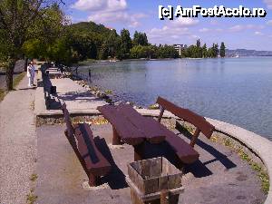 [P18] Unul din locurile de popas pe drumul care leaga Balatonfured de Tihany (amenajat si pentru intrare in apa)  » foto by dannaa
 - 
<span class="allrVoted glyphicon glyphicon-heart hidden" id="av473168"></span>
<a class="m-l-10 hidden" id="sv473168" onclick="voting_Foto_DelVot(,473168,6382)" role="button">șterge vot <span class="glyphicon glyphicon-remove"></span></a>
<a id="v9473168" class=" c-red"  onclick="voting_Foto_SetVot(473168)" role="button"><span class="glyphicon glyphicon-heart-empty"></span> <b>LIKE</b> = Votează poza</a> <img class="hidden"  id="f473168W9" src="/imagini/loader.gif" border="0" /><span class="AjErrMes hidden" id="e473168ErM"></span>