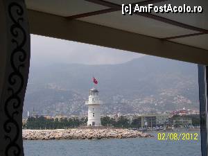 P16 [AUG-2012] Turnul Alb, vazut de pe vas. 