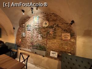 [P08] La Pizza Napoletana,interior » foto by AZE
 - 
<span class="allrVoted glyphicon glyphicon-heart hidden" id="av1463526"></span>
<a class="m-l-10 hidden" id="sv1463526" onclick="voting_Foto_DelVot(,1463526,6927)" role="button">șterge vot <span class="glyphicon glyphicon-remove"></span></a>
<a id="v91463526" class=" c-red"  onclick="voting_Foto_SetVot(1463526)" role="button"><span class="glyphicon glyphicon-heart-empty"></span> <b>LIKE</b> = Votează poza</a> <img class="hidden"  id="f1463526W9" src="/imagini/loader.gif" border="0" /><span class="AjErrMes hidden" id="e1463526ErM"></span>