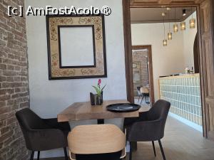 [P03] Restaurant Zarif » foto by crismis
 - 
<span class="allrVoted glyphicon glyphicon-heart hidden" id="av1527046"></span>
<a class="m-l-10 hidden" id="sv1527046" onclick="voting_Foto_DelVot(,1527046,7051)" role="button">șterge vot <span class="glyphicon glyphicon-remove"></span></a>
<a id="v91527046" class=" c-red"  onclick="voting_Foto_SetVot(1527046)" role="button"><span class="glyphicon glyphicon-heart-empty"></span> <b>LIKE</b> = Votează poza</a> <img class="hidden"  id="f1527046W9" src="/imagini/loader.gif" border="0" /><span class="AjErrMes hidden" id="e1527046ErM"></span>