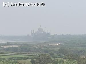 [P22] Agra Fort,India,Taj Mahalul-în ceață » foto by AZE
 - 
<span class="allrVoted glyphicon glyphicon-heart hidden" id="av1435986"></span>
<a class="m-l-10 hidden" id="sv1435986" onclick="voting_Foto_DelVot(,1435986,7081)" role="button">șterge vot <span class="glyphicon glyphicon-remove"></span></a>
<a id="v91435986" class=" c-red"  onclick="voting_Foto_SetVot(1435986)" role="button"><span class="glyphicon glyphicon-heart-empty"></span> <b>LIKE</b> = Votează poza</a> <img class="hidden"  id="f1435986W9" src="/imagini/loader.gif" border="0" /><span class="AjErrMes hidden" id="e1435986ErM"></span>