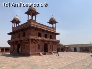 [P33] Fahtepur Sikri » foto by AZE
 - 
<span class="allrVoted glyphicon glyphicon-heart hidden" id="av1436666"></span>
<a class="m-l-10 hidden" id="sv1436666" onclick="voting_Foto_DelVot(,1436666,7081)" role="button">șterge vot <span class="glyphicon glyphicon-remove"></span></a>
<a id="v91436666" class=" c-red"  onclick="voting_Foto_SetVot(1436666)" role="button"><span class="glyphicon glyphicon-heart-empty"></span> <b>LIKE</b> = Votează poza</a> <img class="hidden"  id="f1436666W9" src="/imagini/loader.gif" border="0" /><span class="AjErrMes hidden" id="e1436666ErM"></span>