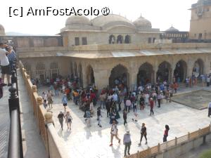 [P14] Jaipur - Amber Fort, vizitatori. » foto by iulianic
 - 
<span class="allrVoted glyphicon glyphicon-heart hidden" id="av1465742"></span>
<a class="m-l-10 hidden" id="sv1465742" onclick="voting_Foto_DelVot(,1465742,7099)" role="button">șterge vot <span class="glyphicon glyphicon-remove"></span></a>
<a id="v91465742" class=" c-red"  onclick="voting_Foto_SetVot(1465742)" role="button"><span class="glyphicon glyphicon-heart-empty"></span> <b>LIKE</b> = Votează poza</a> <img class="hidden"  id="f1465742W9" src="/imagini/loader.gif" border="0" /><span class="AjErrMes hidden" id="e1465742ErM"></span>