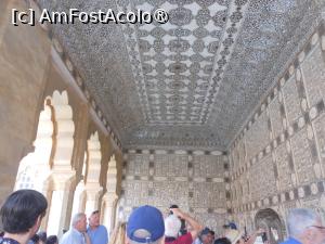 [P15] Jaipur - Amber Fort, Sheesh Mahal (Palatul Oglinzilor). » foto by iulianic
 - 
<span class="allrVoted glyphicon glyphicon-heart hidden" id="av1465743"></span>
<a class="m-l-10 hidden" id="sv1465743" onclick="voting_Foto_DelVot(,1465743,7099)" role="button">șterge vot <span class="glyphicon glyphicon-remove"></span></a>
<a id="v91465743" class=" c-red"  onclick="voting_Foto_SetVot(1465743)" role="button"><span class="glyphicon glyphicon-heart-empty"></span> <b>LIKE</b> = Votează poza</a> <img class="hidden"  id="f1465743W9" src="/imagini/loader.gif" border="0" /><span class="AjErrMes hidden" id="e1465743ErM"></span>