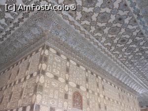 [P30] Jaipur - Amber Fort. Palatul oglinzilor. » foto by iulianic
 - 
<span class="allrVoted glyphicon glyphicon-heart hidden" id="av1465758"></span>
<a class="m-l-10 hidden" id="sv1465758" onclick="voting_Foto_DelVot(,1465758,7099)" role="button">șterge vot <span class="glyphicon glyphicon-remove"></span></a>
<a id="v91465758" class=" c-red"  onclick="voting_Foto_SetVot(1465758)" role="button"><span class="glyphicon glyphicon-heart-empty"></span> <b>LIKE</b> = Votează poza</a> <img class="hidden"  id="f1465758W9" src="/imagini/loader.gif" border="0" /><span class="AjErrMes hidden" id="e1465758ErM"></span>