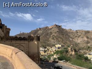 [P09] Amber Fort,vedere spre localitatea Amer » foto by AZE
 - 
<span class="allrVoted glyphicon glyphicon-heart hidden" id="av1444357"></span>
<a class="m-l-10 hidden" id="sv1444357" onclick="voting_Foto_DelVot(,1444357,7099)" role="button">șterge vot <span class="glyphicon glyphicon-remove"></span></a>
<a id="v91444357" class=" c-red"  onclick="voting_Foto_SetVot(1444357)" role="button"><span class="glyphicon glyphicon-heart-empty"></span> <b>LIKE</b> = Votează poza</a> <img class="hidden"  id="f1444357W9" src="/imagini/loader.gif" border="0" /><span class="AjErrMes hidden" id="e1444357ErM"></span>