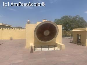 [P22] Jantal Mantar,observatorul din Jaipur » foto by AZE
 - 
<span class="allrVoted glyphicon glyphicon-heart hidden" id="av1445553"></span>
<a class="m-l-10 hidden" id="sv1445553" onclick="voting_Foto_DelVot(,1445553,7099)" role="button">șterge vot <span class="glyphicon glyphicon-remove"></span></a>
<a id="v91445553" class=" c-red"  onclick="voting_Foto_SetVot(1445553)" role="button"><span class="glyphicon glyphicon-heart-empty"></span> <b>LIKE</b> = Votează poza</a> <img class="hidden"  id="f1445553W9" src="/imagini/loader.gif" border="0" /><span class="AjErrMes hidden" id="e1445553ErM"></span>