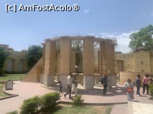 [P48] Jantal Mantar,observatorul din Jaipur » foto by AZE
 - 
<span class="allrVoted glyphicon glyphicon-heart hidden" id="av1445579"></span>
<a class="m-l-10 hidden" id="sv1445579" onclick="voting_Foto_DelVot(,1445579,7099)" role="button">șterge vot <span class="glyphicon glyphicon-remove"></span></a>
<a id="v91445579" class=" c-red"  onclick="voting_Foto_SetVot(1445579)" role="button"><span class="glyphicon glyphicon-heart-empty"></span> <b>LIKE</b> = Votează poza</a> <img class="hidden"  id="f1445579W9" src="/imagini/loader.gif" border="0" /><span class="AjErrMes hidden" id="e1445579ErM"></span>