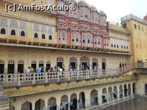 [P21] Hawa Mahal » foto by adso
 - 
<span class="allrVoted glyphicon glyphicon-heart hidden" id="av1448288"></span>
<a class="m-l-10 hidden" id="sv1448288" onclick="voting_Foto_DelVot(,1448288,7099)" role="button">șterge vot <span class="glyphicon glyphicon-remove"></span></a>
<a id="v91448288" class=" c-red"  onclick="voting_Foto_SetVot(1448288)" role="button"><span class="glyphicon glyphicon-heart-empty"></span> <b>LIKE</b> = Votează poza</a> <img class="hidden"  id="f1448288W9" src="/imagini/loader.gif" border="0" /><span class="AjErrMes hidden" id="e1448288ErM"></span>