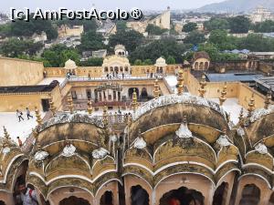 [P26] Hawa Mahal » foto by adso
 - 
<span class="allrVoted glyphicon glyphicon-heart hidden" id="av1448293"></span>
<a class="m-l-10 hidden" id="sv1448293" onclick="voting_Foto_DelVot(,1448293,7099)" role="button">șterge vot <span class="glyphicon glyphicon-remove"></span></a>
<a id="v91448293" class=" c-red"  onclick="voting_Foto_SetVot(1448293)" role="button"><span class="glyphicon glyphicon-heart-empty"></span> <b>LIKE</b> = Votează poza</a> <img class="hidden"  id="f1448293W9" src="/imagini/loader.gif" border="0" /><span class="AjErrMes hidden" id="e1448293ErM"></span>