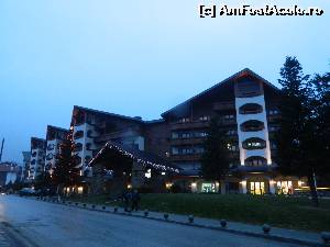 [P03] Cel mai mare hotel din Bansko, Kempinski Grand Arena » foto by ileanaxperta*
 - 
<span class="allrVoted glyphicon glyphicon-heart hidden" id="av582471"></span>
<a class="m-l-10 hidden" id="sv582471" onclick="voting_Foto_DelVot(,582471,7111)" role="button">șterge vot <span class="glyphicon glyphicon-remove"></span></a>
<a id="v9582471" class=" c-red"  onclick="voting_Foto_SetVot(582471)" role="button"><span class="glyphicon glyphicon-heart-empty"></span> <b>LIKE</b> = Votează poza</a> <img class="hidden"  id="f582471W9" src="/imagini/loader.gif" border="0" /><span class="AjErrMes hidden" id="e582471ErM"></span>