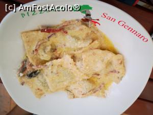 [P19] Ravioli cu carne și nuci, în unt aromatizat » foto by crismis
 - 
<span class="allrVoted glyphicon glyphicon-heart hidden" id="av1204918"></span>
<a class="m-l-10 hidden" id="sv1204918" onclick="voting_Foto_DelVot(,1204918,7146)" role="button">șterge vot <span class="glyphicon glyphicon-remove"></span></a>
<a id="v91204918" class=" c-red"  onclick="voting_Foto_SetVot(1204918)" role="button"><span class="glyphicon glyphicon-heart-empty"></span> <b>LIKE</b> = Votează poza</a> <img class="hidden"  id="f1204918W9" src="/imagini/loader.gif" border="0" /><span class="AjErrMes hidden" id="e1204918ErM"></span>