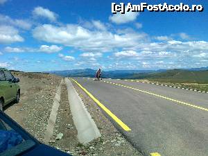 [P50] Transalpina acum, în multe imagini și puține cuvinte - Greu, ajung și bicicliștii... (Privind cerul, îți poți alina dorul de... mare!)  » foto by Lyssys
 - 
<span class="allrVoted glyphicon glyphicon-heart hidden" id="av636532"></span>
<a class="m-l-10 hidden" id="sv636532" onclick="voting_Foto_DelVot(,636532,7149)" role="button">șterge vot <span class="glyphicon glyphicon-remove"></span></a>
<a id="v9636532" class=" c-red"  onclick="voting_Foto_SetVot(636532)" role="button"><span class="glyphicon glyphicon-heart-empty"></span> <b>LIKE</b> = Votează poza</a> <img class="hidden"  id="f636532W9" src="/imagini/loader.gif" border="0" /><span class="AjErrMes hidden" id="e636532ErM"></span>