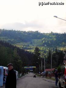 P07 [SEP-2010] strada principală din Durău