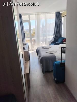 [P15] Camera vazuta din hol » foto by Teodor17
 - 
<span class="allrVoted glyphicon glyphicon-heart hidden" id="av1545146"></span>
<a class="m-l-10 hidden" id="sv1545146" onclick="voting_Foto_DelVot(,1545146,7216)" role="button">șterge vot <span class="glyphicon glyphicon-remove"></span></a>
<a id="v91545146" class=" c-red"  onclick="voting_Foto_SetVot(1545146)" role="button"><span class="glyphicon glyphicon-heart-empty"></span> <b>LIKE</b> = Votează poza</a> <img class="hidden"  id="f1545146W9" src="/imagini/loader.gif" border="0" /><span class="AjErrMes hidden" id="e1545146ErM"></span>