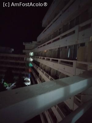 [P03] Vedere catre hotel Cristal si Topaz seara » foto by Teodor17
 - 
<span class="allrVoted glyphicon glyphicon-heart hidden" id="av1545134"></span>
<a class="m-l-10 hidden" id="sv1545134" onclick="voting_Foto_DelVot(,1545134,7216)" role="button">șterge vot <span class="glyphicon glyphicon-remove"></span></a>
<a id="v91545134" class=" c-red"  onclick="voting_Foto_SetVot(1545134)" role="button"><span class="glyphicon glyphicon-heart-empty"></span> <b>LIKE</b> = Votează poza</a> <img class="hidden"  id="f1545134W9" src="/imagini/loader.gif" border="0" /><span class="AjErrMes hidden" id="e1545134ErM"></span>