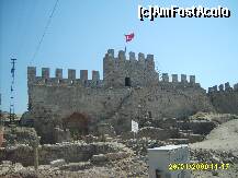 P06 [AUG-2010] ruinele cetatii din orasul Enez aflat la frontiera cu Grecia,cetate cucerita de turci in anul 1356
