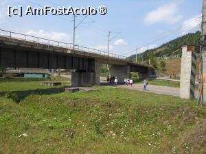 [P09] Pe Valea Trotușului - Podul peste apa Trotușului. » foto by iulianic
 - 
<span class="allrVoted glyphicon glyphicon-heart hidden" id="av1474999"></span>
<a class="m-l-10 hidden" id="sv1474999" onclick="voting_Foto_DelVot(,1474999,7361)" role="button">șterge vot <span class="glyphicon glyphicon-remove"></span></a>
<a id="v91474999" class=" c-red"  onclick="voting_Foto_SetVot(1474999)" role="button"><span class="glyphicon glyphicon-heart-empty"></span> <b>LIKE</b> = Votează poza</a> <img class="hidden"  id="f1474999W9" src="/imagini/loader.gif" border="0" /><span class="AjErrMes hidden" id="e1474999ErM"></span>