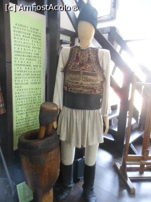 [P09] Muzeul Răzeșilor Găzari de pe Valea Tazlăului Sărat. » foto by iulianic
 - 
<span class="allrVoted glyphicon glyphicon-heart hidden" id="av1475313"></span>
<a class="m-l-10 hidden" id="sv1475313" onclick="voting_Foto_DelVot(,1475313,7361)" role="button">șterge vot <span class="glyphicon glyphicon-remove"></span></a>
<a id="v91475313" class=" c-red"  onclick="voting_Foto_SetVot(1475313)" role="button"><span class="glyphicon glyphicon-heart-empty"></span> <b>LIKE</b> = Votează poza</a> <img class="hidden"  id="f1475313W9" src="/imagini/loader.gif" border="0" /><span class="AjErrMes hidden" id="e1475313ErM"></span>