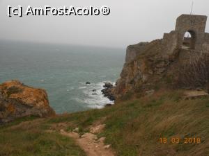 [P33] Cap Kaliakra - Marea la cetate.  » foto by iulianic
 - 
<span class="allrVoted glyphicon glyphicon-heart hidden" id="av961453"></span>
<a class="m-l-10 hidden" id="sv961453" onclick="voting_Foto_DelVot(,961453,7421)" role="button">șterge vot <span class="glyphicon glyphicon-remove"></span></a>
<a id="v9961453" class=" c-red"  onclick="voting_Foto_SetVot(961453)" role="button"><span class="glyphicon glyphicon-heart-empty"></span> <b>LIKE</b> = Votează poza</a> <img class="hidden"  id="f961453W9" src="/imagini/loader.gif" border="0" /><span class="AjErrMes hidden" id="e961453ErM"></span>