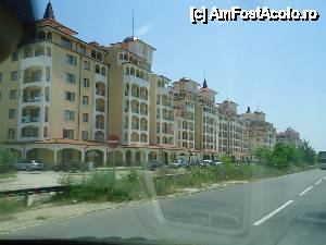 [P09] hoteluri în Obbzor - complex Sunrise » foto by marocanu21
 - 
<span class="allrVoted glyphicon glyphicon-heart hidden" id="av460973"></span>
<a class="m-l-10 hidden" id="sv460973" onclick="voting_Foto_DelVot(,460973,7422)" role="button">șterge vot <span class="glyphicon glyphicon-remove"></span></a>
<a id="v9460973" class=" c-red"  onclick="voting_Foto_SetVot(460973)" role="button"><span class="glyphicon glyphicon-heart-empty"></span> <b>LIKE</b> = Votează poza</a> <img class="hidden"  id="f460973W9" src="/imagini/loader.gif" border="0" /><span class="AjErrMes hidden" id="e460973ErM"></span>