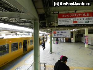 [P05] In Gara Hiroshima - tren local JR, de pe linia Sanyo, care merge direct pana la insula Miyajima. Pentru a vedea Domul Atomic, insa, trebuie luat tramvai.  » foto by TraianS
 - 
<span class="allrVoted glyphicon glyphicon-heart hidden" id="av414687"></span>
<a class="m-l-10 hidden" id="sv414687" onclick="voting_Foto_DelVot(,414687,7440)" role="button">șterge vot <span class="glyphicon glyphicon-remove"></span></a>
<a id="v9414687" class=" c-red"  onclick="voting_Foto_SetVot(414687)" role="button"><span class="glyphicon glyphicon-heart-empty"></span> <b>LIKE</b> = Votează poza</a> <img class="hidden"  id="f414687W9" src="/imagini/loader.gif" border="0" /><span class="AjErrMes hidden" id="e414687ErM"></span>