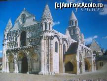 [P16] Frontispiciul bisericii Notre Dame la Grande (scanare dupa un poster) » foto by dorgo
 - 
<span class="allrVoted glyphicon glyphicon-heart hidden" id="av159519"></span>
<a class="m-l-10 hidden" id="sv159519" onclick="voting_Foto_DelVot(,159519,7601)" role="button">șterge vot <span class="glyphicon glyphicon-remove"></span></a>
<a id="v9159519" class=" c-red"  onclick="voting_Foto_SetVot(159519)" role="button"><span class="glyphicon glyphicon-heart-empty"></span> <b>LIKE</b> = Votează poza</a> <img class="hidden"  id="f159519W9" src="/imagini/loader.gif" border="0" /><span class="AjErrMes hidden" id="e159519ErM"></span>