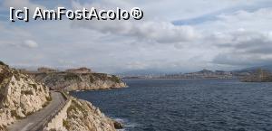P08 [OCT-2019] De pe insula Ratonneau se vede bine celebra insul If (dreapta), dar şi întreaga Marseille