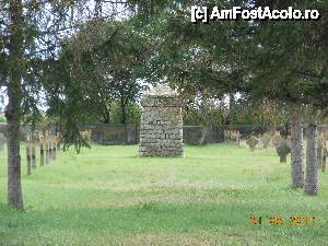 [P43] Cimitirul ostaşilor germani 1916-1918.  » foto by iulianic
 - 
<span class="allrVoted glyphicon glyphicon-heart hidden" id="av465313"></span>
<a class="m-l-10 hidden" id="sv465313" onclick="voting_Foto_DelVot(,465313,7833)" role="button">șterge vot <span class="glyphicon glyphicon-remove"></span></a>
<a id="v9465313" class=" c-red"  onclick="voting_Foto_SetVot(465313)" role="button"><span class="glyphicon glyphicon-heart-empty"></span> <b>LIKE</b> = Votează poza</a> <img class="hidden"  id="f465313W9" src="/imagini/loader.gif" border="0" /><span class="AjErrMes hidden" id="e465313ErM"></span>