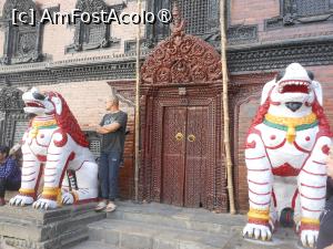 [P11] Kathmandu - În Piața Durbar Kathmandu. » foto by iulianic
 - 
<span class="allrVoted glyphicon glyphicon-heart hidden" id="av1469314"></span>
<a class="m-l-10 hidden" id="sv1469314" onclick="voting_Foto_DelVot(,1469314,7929)" role="button">șterge vot <span class="glyphicon glyphicon-remove"></span></a>
<a id="v91469314" class=" c-red"  onclick="voting_Foto_SetVot(1469314)" role="button"><span class="glyphicon glyphicon-heart-empty"></span> <b>LIKE</b> = Votează poza</a> <img class="hidden"  id="f1469314W9" src="/imagini/loader.gif" border="0" /><span class="AjErrMes hidden" id="e1469314ErM"></span>
