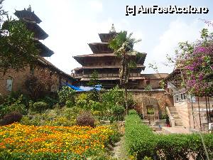 [P18] palatul regelui si gradinita cu cepe si salata » foto by buterfly*
 - 
<span class="allrVoted glyphicon glyphicon-heart hidden" id="av508519"></span>
<a class="m-l-10 hidden" id="sv508519" onclick="voting_Foto_DelVot(,508519,7929)" role="button">șterge vot <span class="glyphicon glyphicon-remove"></span></a>
<a id="v9508519" class=" c-red"  onclick="voting_Foto_SetVot(508519)" role="button"><span class="glyphicon glyphicon-heart-empty"></span> <b>LIKE</b> = Votează poza</a> <img class="hidden"  id="f508519W9" src="/imagini/loader.gif" border="0" /><span class="AjErrMes hidden" id="e508519ErM"></span>