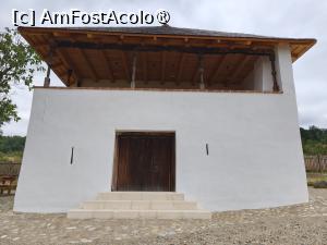 [P25] Cula lui Nistor - cerdac și ușă de acces. » foto by tata123 🔱
 - 
<span class="allrVoted glyphicon glyphicon-heart hidden" id="av1547758"></span>
<a class="m-l-10 hidden" id="sv1547758" onclick="voting_Foto_DelVot(,1547758,8064)" role="button">șterge vot <span class="glyphicon glyphicon-remove"></span></a>
<a id="v91547758" class=" c-red"  onclick="voting_Foto_SetVot(1547758)" role="button"><span class="glyphicon glyphicon-heart-empty"></span> <b>LIKE</b> = Votează poza</a> <img class="hidden"  id="f1547758W9" src="/imagini/loader.gif" border="0" /><span class="AjErrMes hidden" id="e1547758ErM"></span>
