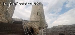 [P27] Castelul <strong>Spiš, monument UNESCO. Tower.</strong> » foto by Aurici
 - 
<span class="allrVoted glyphicon glyphicon-heart hidden" id="av1284871"></span>
<a class="m-l-10 hidden" id="sv1284871" onclick="voting_Foto_DelVot(,1284871,8067)" role="button">șterge vot <span class="glyphicon glyphicon-remove"></span></a>
<a id="v91284871" class=" c-red"  onclick="voting_Foto_SetVot(1284871)" role="button"><span class="glyphicon glyphicon-heart-empty"></span> <b>LIKE</b> = Votează poza</a> <img class="hidden"  id="f1284871W9" src="/imagini/loader.gif" border="0" /><span class="AjErrMes hidden" id="e1284871ErM"></span>