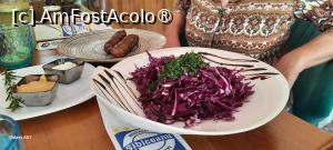 [P14] Pitești, Restaurantul Sibiceanu Grill Dedulești, „Mici”, „Muștar” și „Sos de usturoi”, prietena M este la cură de slăbire... » foto by mprofeanu
 - 
<span class="allrVoted glyphicon glyphicon-heart hidden" id="av1493591"></span>
<a class="m-l-10 hidden" id="sv1493591" onclick="voting_Foto_DelVot(,1493591,8103)" role="button">șterge vot <span class="glyphicon glyphicon-remove"></span></a>
<a id="v91493591" class=" c-red"  onclick="voting_Foto_SetVot(1493591)" role="button"><span class="glyphicon glyphicon-heart-empty"></span> <b>LIKE</b> = Votează poza</a> <img class="hidden"  id="f1493591W9" src="/imagini/loader.gif" border="0" /><span class="AjErrMes hidden" id="e1493591ErM"></span>