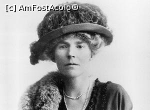 [P06] Gertrude Bell la vârsta de 53 de ani. » foto by Carmen Ion <span class="label label-default labelC_thin small">NEVOTABILĂ</span>