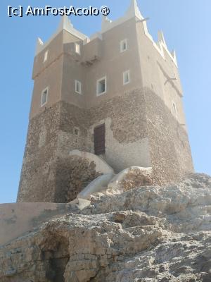 [P04] Mukalla fort » foto by Mirna
 - 
<span class="allrVoted glyphicon glyphicon-heart hidden" id="av1467111"></span>
<a class="m-l-10 hidden" id="sv1467111" onclick="voting_Foto_DelVot(,1467111,8162)" role="button">șterge vot <span class="glyphicon glyphicon-remove"></span></a>
<a id="v91467111" class=" c-red"  onclick="voting_Foto_SetVot(1467111)" role="button"><span class="glyphicon glyphicon-heart-empty"></span> <b>LIKE</b> = Votează poza</a> <img class="hidden"  id="f1467111W9" src="/imagini/loader.gif" border="0" /><span class="AjErrMes hidden" id="e1467111ErM"></span>