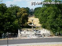 P20 [AUG-2010] Parcul Sans Souci: una din zonele cu ruine și fântâni romane