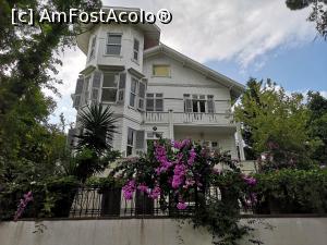 [P65] Conace/case și grădini &icirc;n B&uuml;y&uuml;kada » foto by crismis
 - 
<span class="allrVoted glyphicon glyphicon-heart hidden" id="av1163188"></span>
<a class="m-l-10 hidden" id="sv1163188" onclick="voting_Foto_DelVot(,1163188,8221)" role="button">șterge vot <span class="glyphicon glyphicon-remove"></span></a>
<a id="v91163188" class=" c-red"  onclick="voting_Foto_SetVot(1163188)" role="button"><span class="glyphicon glyphicon-heart-empty"></span> <b>LIKE</b> = Votează poza</a> <img class="hidden"  id="f1163188W9" src="/imagini/loader.gif" border="0" /><span class="AjErrMes hidden" id="e1163188ErM"></span>