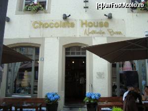 [P03] Chocolate House -Nathalie Bonn, este patroana acestui local, si e poreclita ,,femeia ciocolata ''... peste drum e Palatul ducelui » foto by mireille
 - 
<span class="allrVoted glyphicon glyphicon-heart hidden" id="av580626"></span>
<a class="m-l-10 hidden" id="sv580626" onclick="voting_Foto_DelVot(,580626,8312)" role="button">șterge vot <span class="glyphicon glyphicon-remove"></span></a>
<a id="v9580626" class=" c-red"  onclick="voting_Foto_SetVot(580626)" role="button"><span class="glyphicon glyphicon-heart-empty"></span> <b>LIKE</b> = Votează poza</a> <img class="hidden"  id="f580626W9" src="/imagini/loader.gif" border="0" /><span class="AjErrMes hidden" id="e580626ErM"></span>