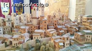 [P05] San Gimignano in miniatura-expozitie!  » foto by bogdan99
 - 
<span class="allrVoted glyphicon glyphicon-heart hidden" id="av857847"></span>
<a class="m-l-10 hidden" id="sv857847" onclick="voting_Foto_DelVot(,857847,8341)" role="button">șterge vot <span class="glyphicon glyphicon-remove"></span></a>
<a id="v9857847" class=" c-red"  onclick="voting_Foto_SetVot(857847)" role="button"><span class="glyphicon glyphicon-heart-empty"></span> <b>LIKE</b> = Votează poza</a> <img class="hidden"  id="f857847W9" src="/imagini/loader.gif" border="0" /><span class="AjErrMes hidden" id="e857847ErM"></span>