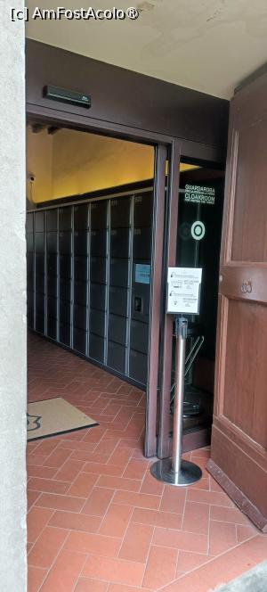 [P09] Locker bagaje lângă Turnul din Pisa. » foto by tata123 🔱
 - 
<span class="allrVoted glyphicon glyphicon-heart hidden" id="av1478666"></span>
<a class="m-l-10 hidden" id="sv1478666" onclick="voting_Foto_DelVot(,1478666,8341)" role="button">șterge vot <span class="glyphicon glyphicon-remove"></span></a>
<a id="v91478666" class=" c-red"  onclick="voting_Foto_SetVot(1478666)" role="button"><span class="glyphicon glyphicon-heart-empty"></span> <b>LIKE</b> = Votează poza</a> <img class="hidden"  id="f1478666W9" src="/imagini/loader.gif" border="0" /><span class="AjErrMes hidden" id="e1478666ErM"></span>