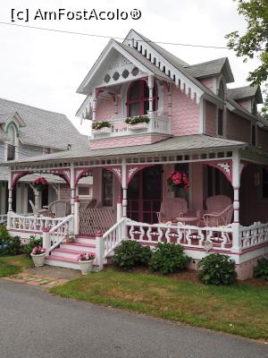 [P09] Oak Bluffs (Martha' s Wineyard), gingerbread houses » foto by DanCld
 - 
<span class="allrVoted glyphicon glyphicon-heart hidden" id="av1102023"></span>
<a class="m-l-10 hidden" id="sv1102023" onclick="voting_Foto_DelVot(,1102023,8408)" role="button">șterge vot <span class="glyphicon glyphicon-remove"></span></a>
<a id="v91102023" class=" c-red"  onclick="voting_Foto_SetVot(1102023)" role="button"><span class="glyphicon glyphicon-heart-empty"></span> <b>LIKE</b> = Votează poza</a> <img class="hidden"  id="f1102023W9" src="/imagini/loader.gif" border="0" /><span class="AjErrMes hidden" id="e1102023ErM"></span>