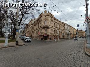 [P40] Cernăuți, Cafeneaua Gnom, Str. Mytropolyta Hakmana, 3, frumoase sunt clădirile așezate pe colț... » foto by mprofeanu
 - 
<span class="allrVoted glyphicon glyphicon-heart hidden" id="av1508258"></span>
<a class="m-l-10 hidden" id="sv1508258" onclick="voting_Foto_DelVot(,1508258,8421)" role="button">șterge vot <span class="glyphicon glyphicon-remove"></span></a>
<a id="v91508258" class=" c-red"  onclick="voting_Foto_SetVot(1508258)" role="button"><span class="glyphicon glyphicon-heart-empty"></span> <b>LIKE</b> = Votează poza</a> <img class="hidden"  id="f1508258W9" src="/imagini/loader.gif" border="0" /><span class="AjErrMes hidden" id="e1508258ErM"></span>