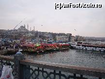 [P03] La podul Galata - de aici se pleaca cu feribotul in excursie pe mare » foto by Tempo
 - 
<span class="allrVoted glyphicon glyphicon-heart hidden" id="av182621"></span>
<a class="m-l-10 hidden" id="sv182621" onclick="voting_Foto_DelVot(,182621,8444)" role="button">șterge vot <span class="glyphicon glyphicon-remove"></span></a>
<a id="v9182621" class=" c-red"  onclick="voting_Foto_SetVot(182621)" role="button"><span class="glyphicon glyphicon-heart-empty"></span> <b>LIKE</b> = Votează poza</a> <img class="hidden"  id="f182621W9" src="/imagini/loader.gif" border="0" /><span class="AjErrMes hidden" id="e182621ErM"></span>