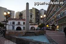 [P09] Torremolinos - Oficiul municipal de turism din Plaza de la Independencia(clădirea albă din spatele obeliscului) » foto by Costi
 - 
<span class="allrVoted glyphicon glyphicon-heart hidden" id="av184685"></span>
<a class="m-l-10 hidden" id="sv184685" onclick="voting_Foto_DelVot(,184685,8504)" role="button">șterge vot <span class="glyphicon glyphicon-remove"></span></a>
<a id="v9184685" class=" c-red"  onclick="voting_Foto_SetVot(184685)" role="button"><span class="glyphicon glyphicon-heart-empty"></span> <b>LIKE</b> = Votează poza</a> <img class="hidden"  id="f184685W9" src="/imagini/loader.gif" border="0" /><span class="AjErrMes hidden" id="e184685ErM"></span>