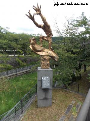 [P18] Kyoto, Monumentul Gigantul Strălucitor » foto by mprofeanu
 - 
<span class="allrVoted glyphicon glyphicon-heart hidden" id="av705367"></span>
<a class="m-l-10 hidden" id="sv705367" onclick="voting_Foto_DelVot(,705367,8571)" role="button">șterge vot <span class="glyphicon glyphicon-remove"></span></a>
<a id="v9705367" class=" c-red"  onclick="voting_Foto_SetVot(705367)" role="button"><span class="glyphicon glyphicon-heart-empty"></span> <b>LIKE</b> = Votează poza</a> <img class="hidden"  id="f705367W9" src="/imagini/loader.gif" border="0" /><span class="AjErrMes hidden" id="e705367ErM"></span>